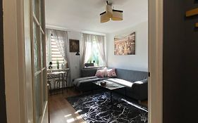 Apartament kawalerka pokój dwuosobowy